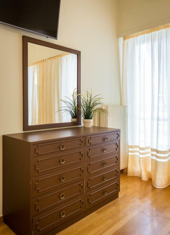 Classy 2 Bedroom Apartment Near Acropolis & Metro Athens Exterior photo