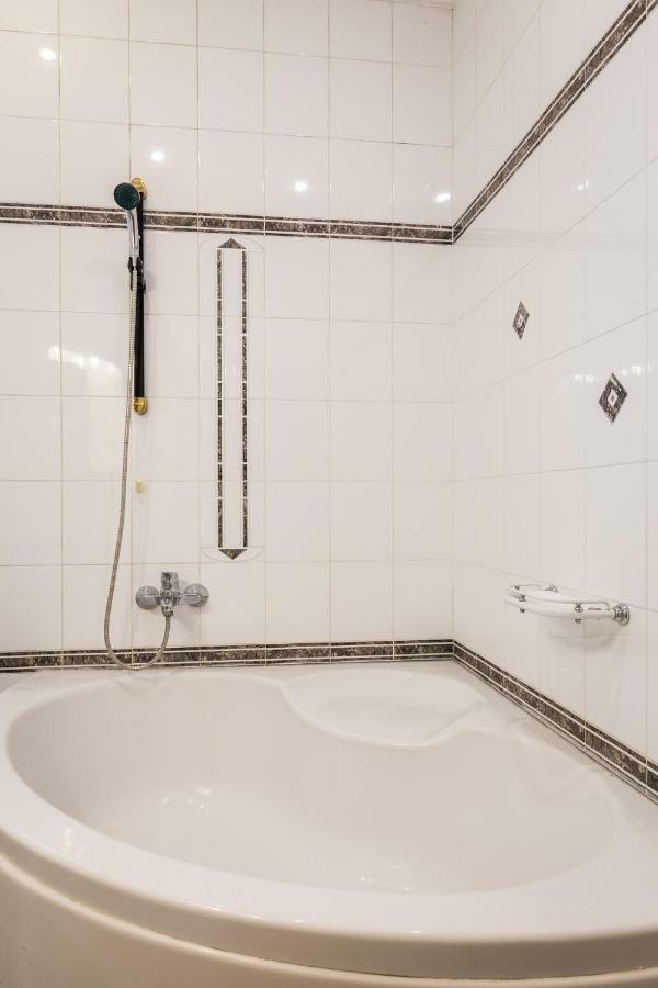 Classy 2 Bedroom Apartment Near Acropolis & Metro Athens Exterior photo