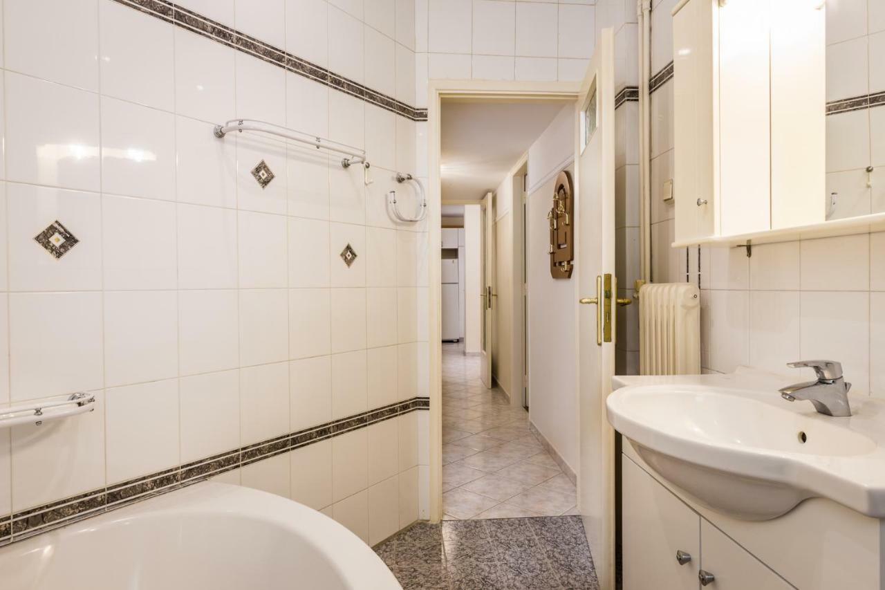 Classy 2 Bedroom Apartment Near Acropolis & Metro Athens Exterior photo