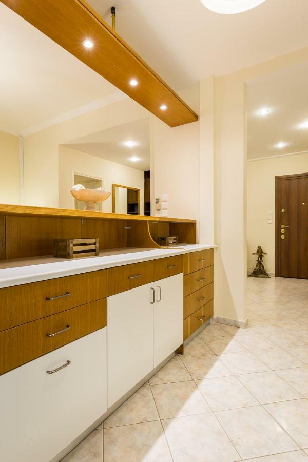 Classy 2 Bedroom Apartment Near Acropolis & Metro Athens Exterior photo